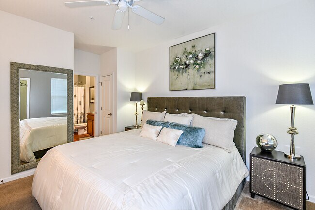 Windermere Cay apartments — community photo