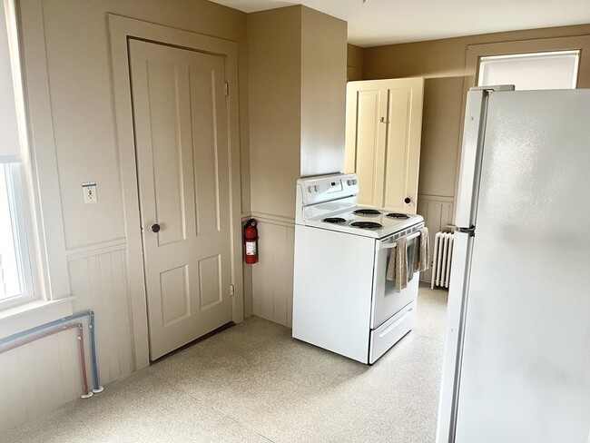 20 School St Unit 2