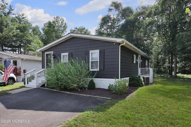 Photo - 15 Cedar Ct