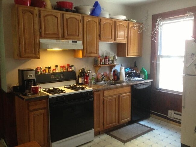Photo - 44 Easton St Unit 1