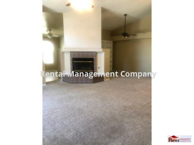 Photo - Great Home, beach entry pool, quiet neighborhood