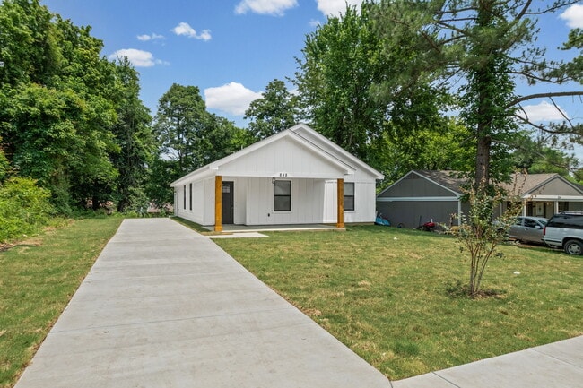 Photo - 848 Brandywine Blvd
