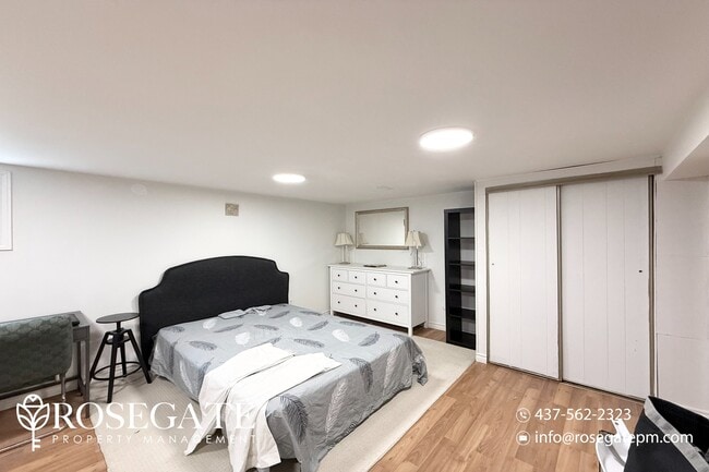 Photo - Newly Renovated 1-Bedroom Gem in Scarborou... Unit 2