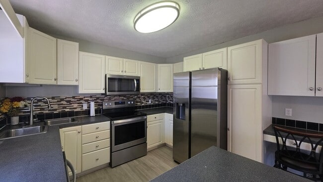 Photo - Beautiful Home Now For Lease