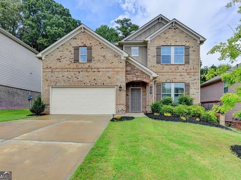638 Saffron Blvd