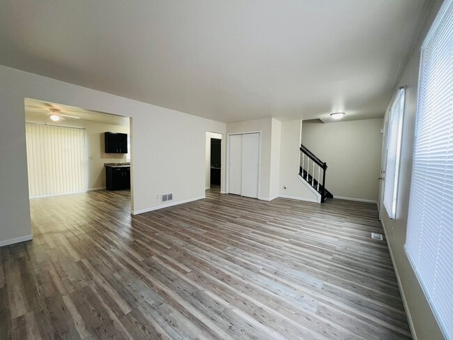 Photo - KHR-2711/2713-48-S Unit 2711 48th Street