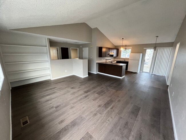 Photo - Spacious 2 Bedroom, 1.5 Bath Triplex in Cl... Unit A