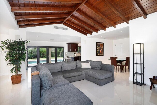 Photo - 8520 SW 103rd St