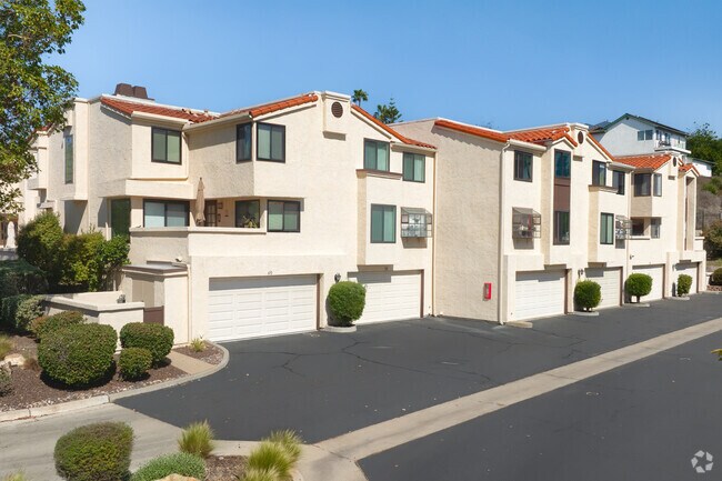 5715 Baltimore Dr - Day Break