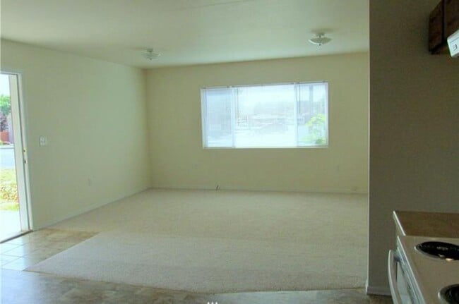 Photo - 2 Bed 2 Bath Home on Corner!