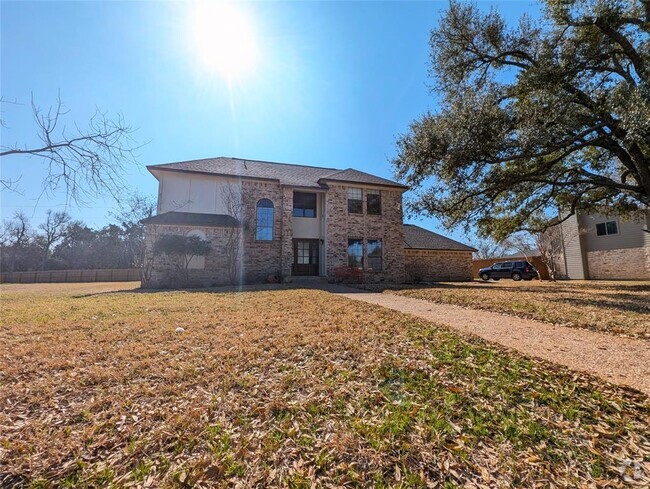 Building Photo - 2020 Shadow Brook Cir Rental