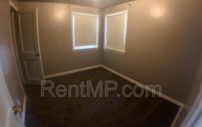 Photo - 1011 S Lansing St