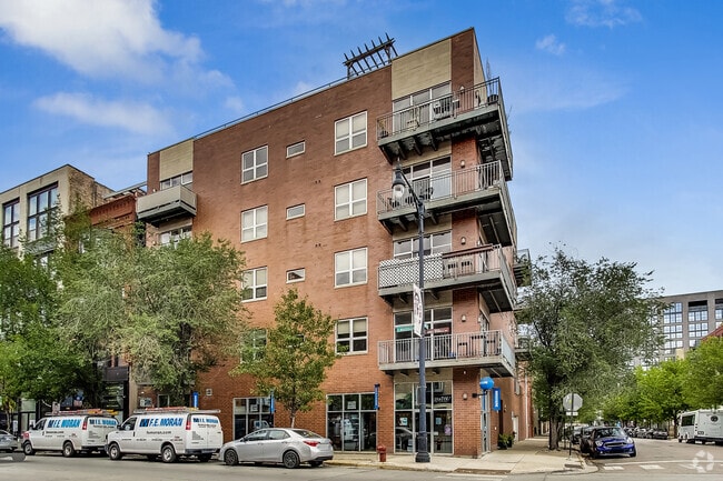 Building Photo - 6 N May St Unit 202 Rental