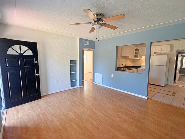Photo - Newly Renovated 3 Bed, 2 Bath Home w/ Huge Fenced Yard