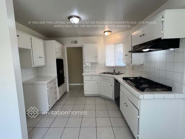 Photo - 10480 Hole Ave