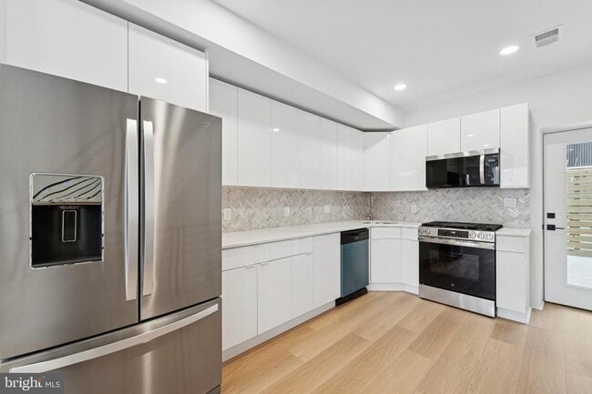 Photo - 1806 E Moyamensing Ave