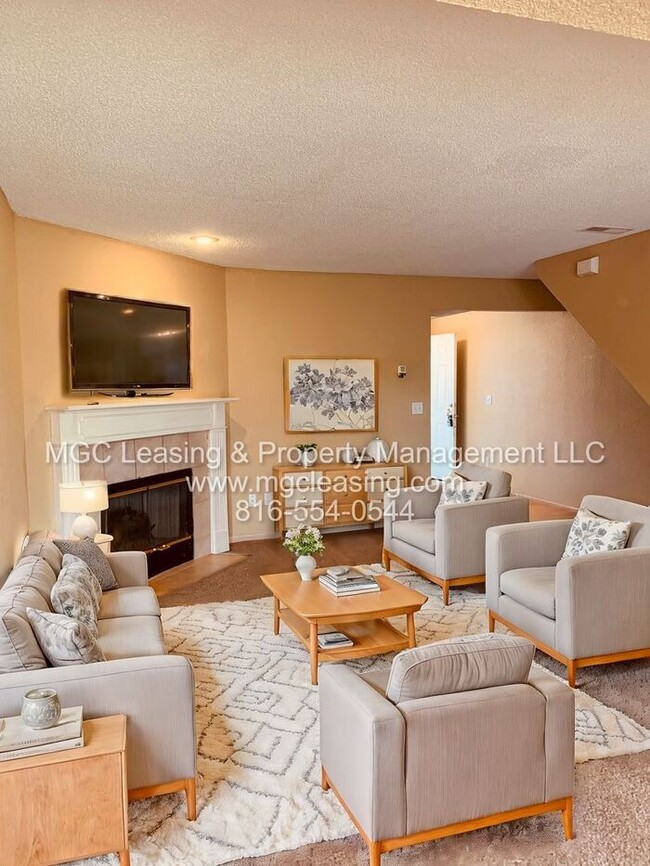 Spacious Townhome with Open Floor Plan in ... - Spacious Townhome with Open Floor Plan in ...