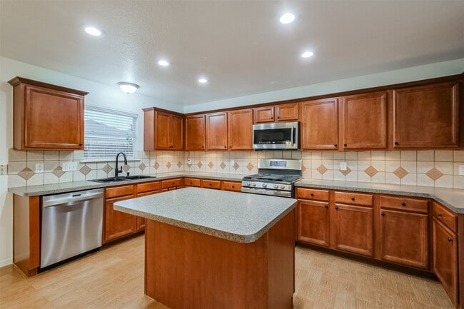 Photo - 15506 Anton Dr