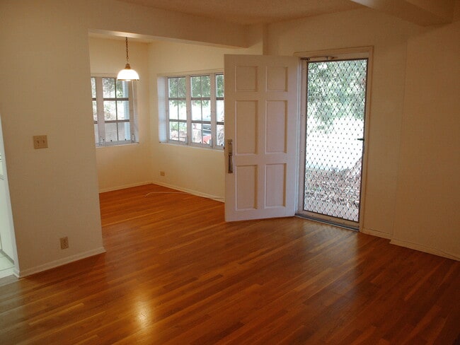 Photo - 2640 Ipulei Pl Unit DN