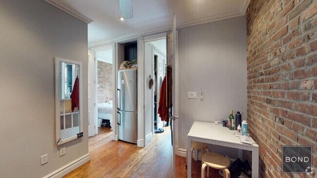 Building Photo - 234 Mott St Unit 19 Rental