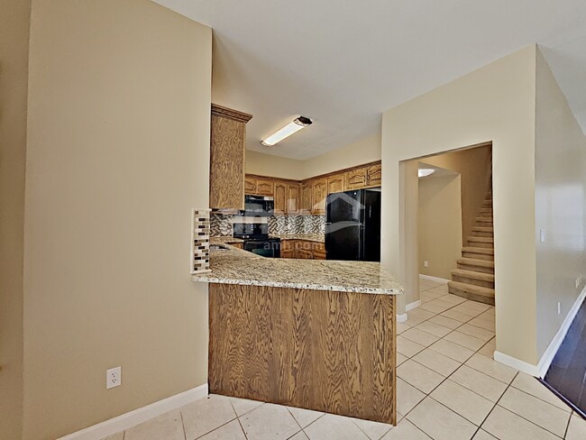Photo - 1001 High Ridge Dr N