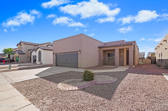 Photo - 13538 Lawkland St