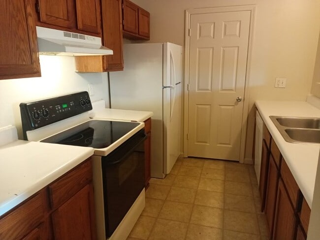 Photo - 630 Palisades Dr