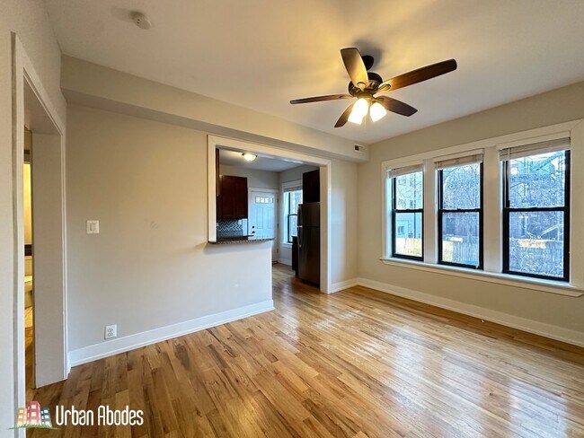 Photo - 3523 N Racine Ave Unit A07C