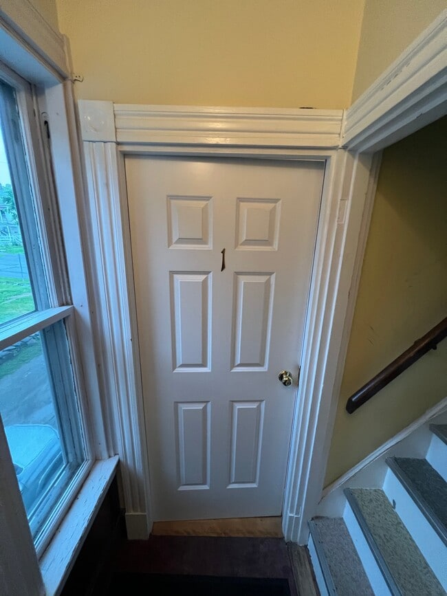 33 E Summer St Unit 1