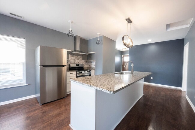 Photo - "Spacious 3-Bedroom Duplex on East Washington Street with 3 Full Baths – Ideal Living in Indianap...