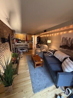 Photo - 805 W Oakdale Ave Unidad 2B