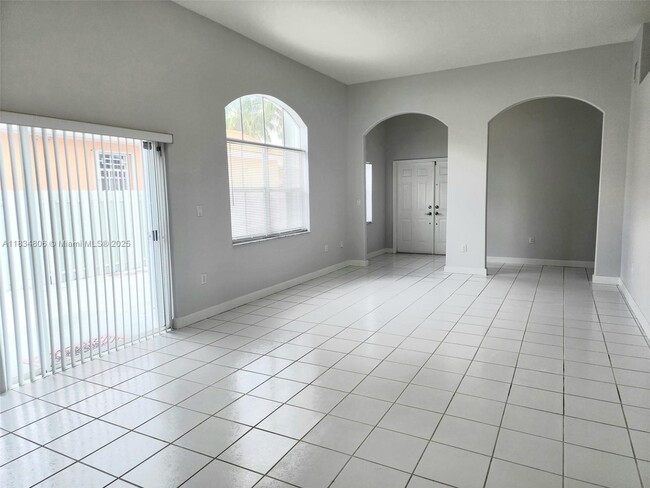 Photo - 986 NW 136th Ct