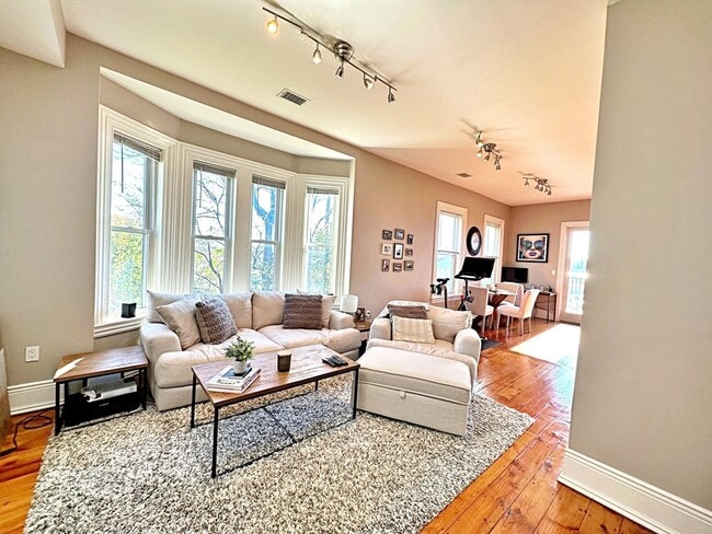 Photo - 227 Webster St Unit 1