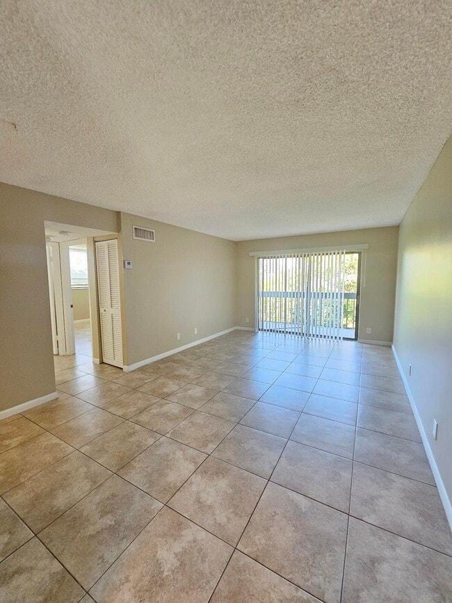 Building Photo - 1750 N Congress Ave Unit 405