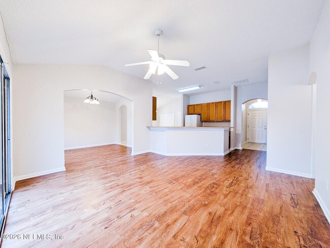 Photo - 893 Oak Arbor Cir