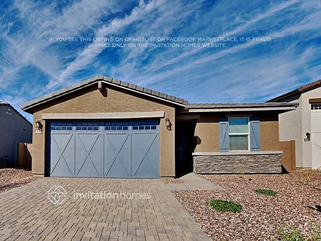 Building Photo - 17692 W Fetlock Trail Rental