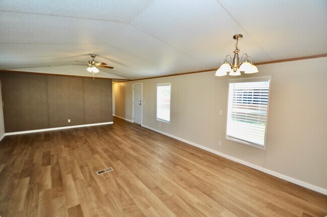 318 Rd 51023