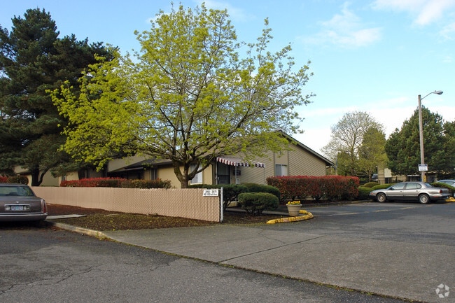 Walnut Grove Apartments