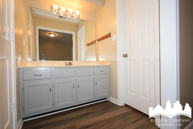 Photo - 7579 Clarkfield Pl