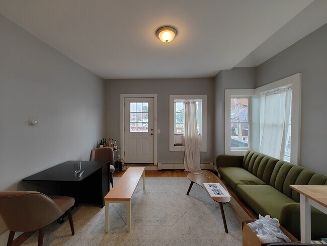 Photo - 288 Beacon St Unit 1