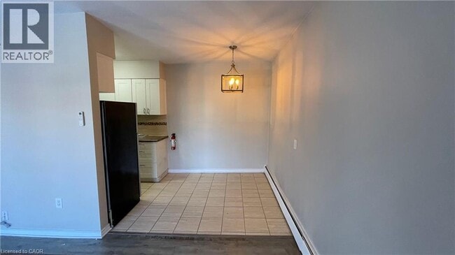 Photo - 326 Hunter St E Unit 203