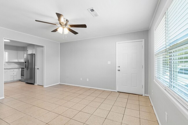 Photo - Fayetteville Flats