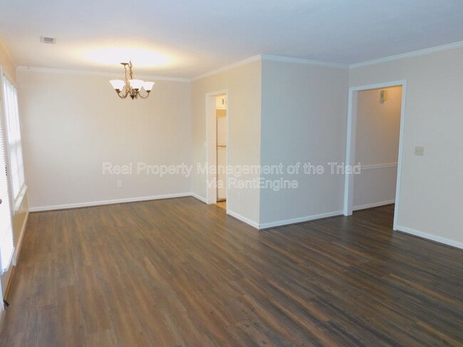 Photo - 2828 Windy Crossing