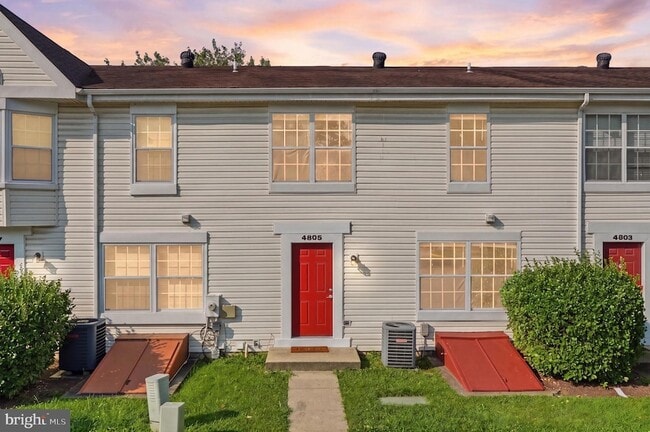 Building Photo - 4805 Berwyn House Rd