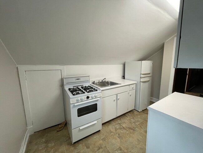 Photo - 544 Arlington Ave Unit 2