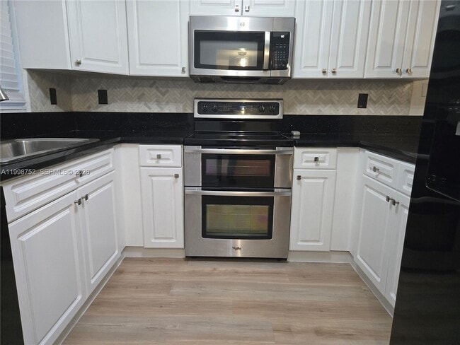 Photo - 11091 NW 7th St