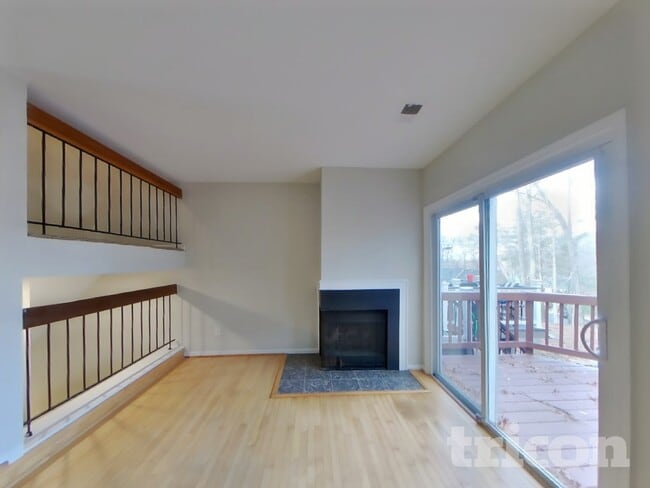 Photo - 337 Wye Mill Ct