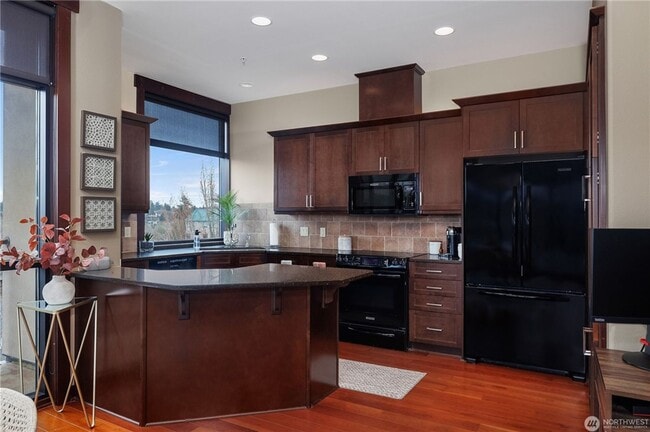 Photo - Top Floor Condo for rent! Unit 5A