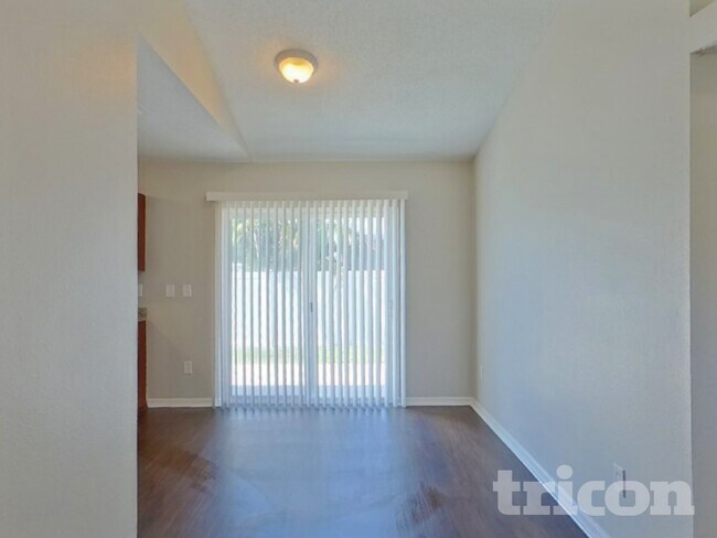 Photo - 3310 51st St N