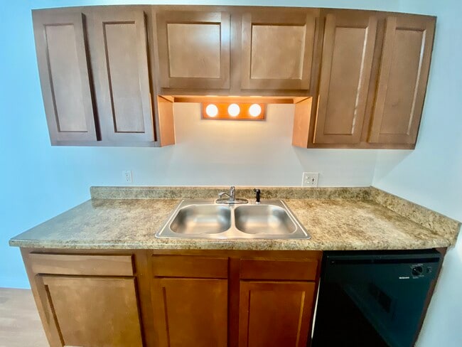 Photo - Greenway Park Apartments